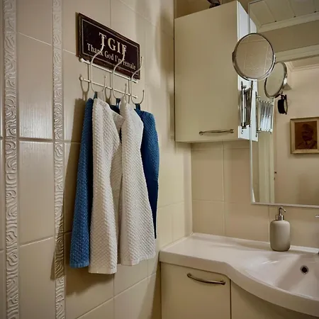 Santa Claus 2 - 5 People