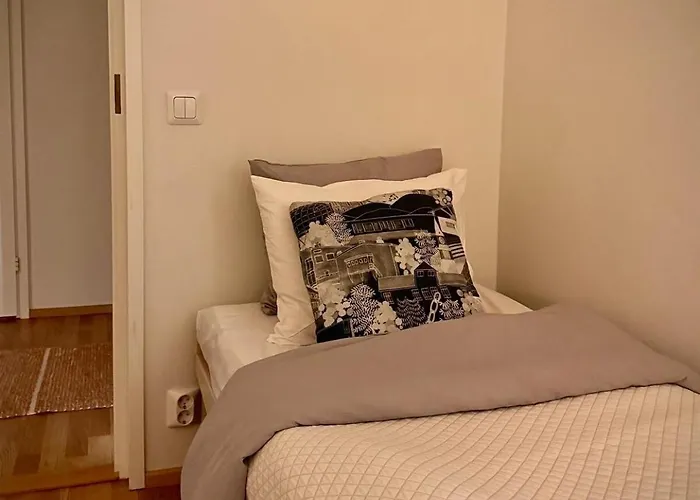 Santa Claus 2 - 5 People 로바니에미