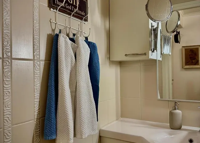 Santa Claus 2 - 5 People